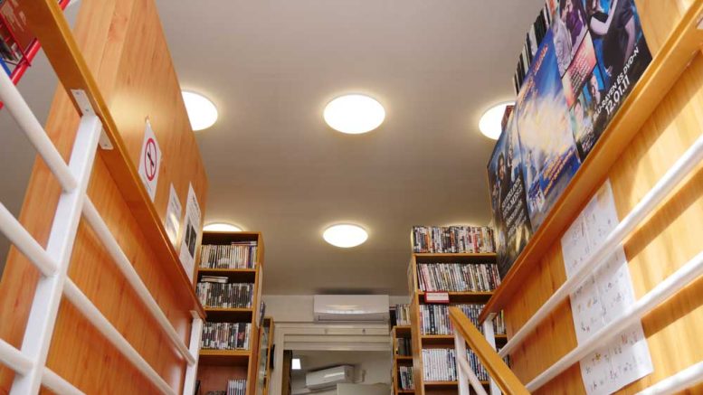Mini könyvtár nyílt a Jókai Mór Művelődési Házban